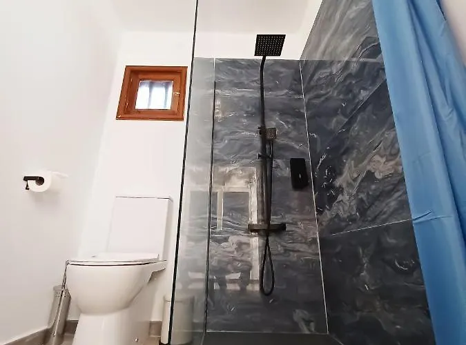 Magica 7 Minutes Walk To Center With Pool And A/c Βίλα