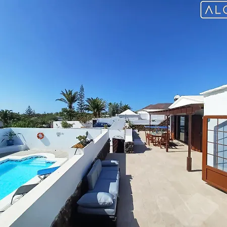 Magica 7 Minutes Walk To Center With Pool And A/c Villa Playa Blanca (Lanzarote)