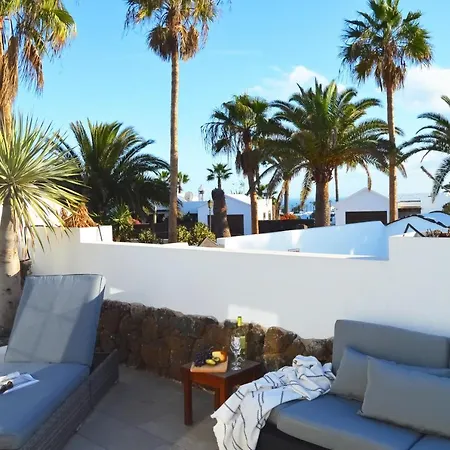 Magica 7 Minutes Walk To Center With Pool And A/c